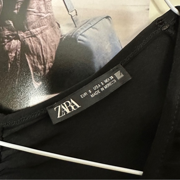 Zara Ruched Cropped Top - Picture 2 of 3